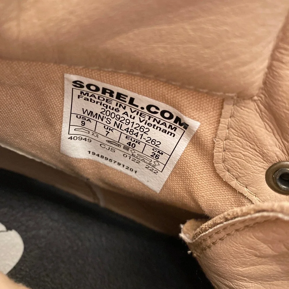 SOREL Lennox Lace-Up Waterproof Hiking Boot Womens 9 Canoe Tan Leather